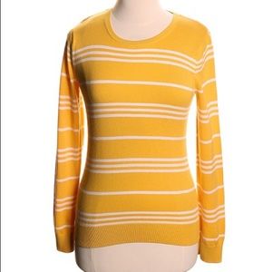 Banana Republic Sweater 🐣